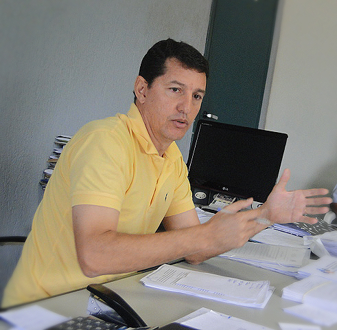 Para o prefeito Valdecir Kemer, a instalação da rede de água é uma importante conquista para as duas famílias beneficiadas